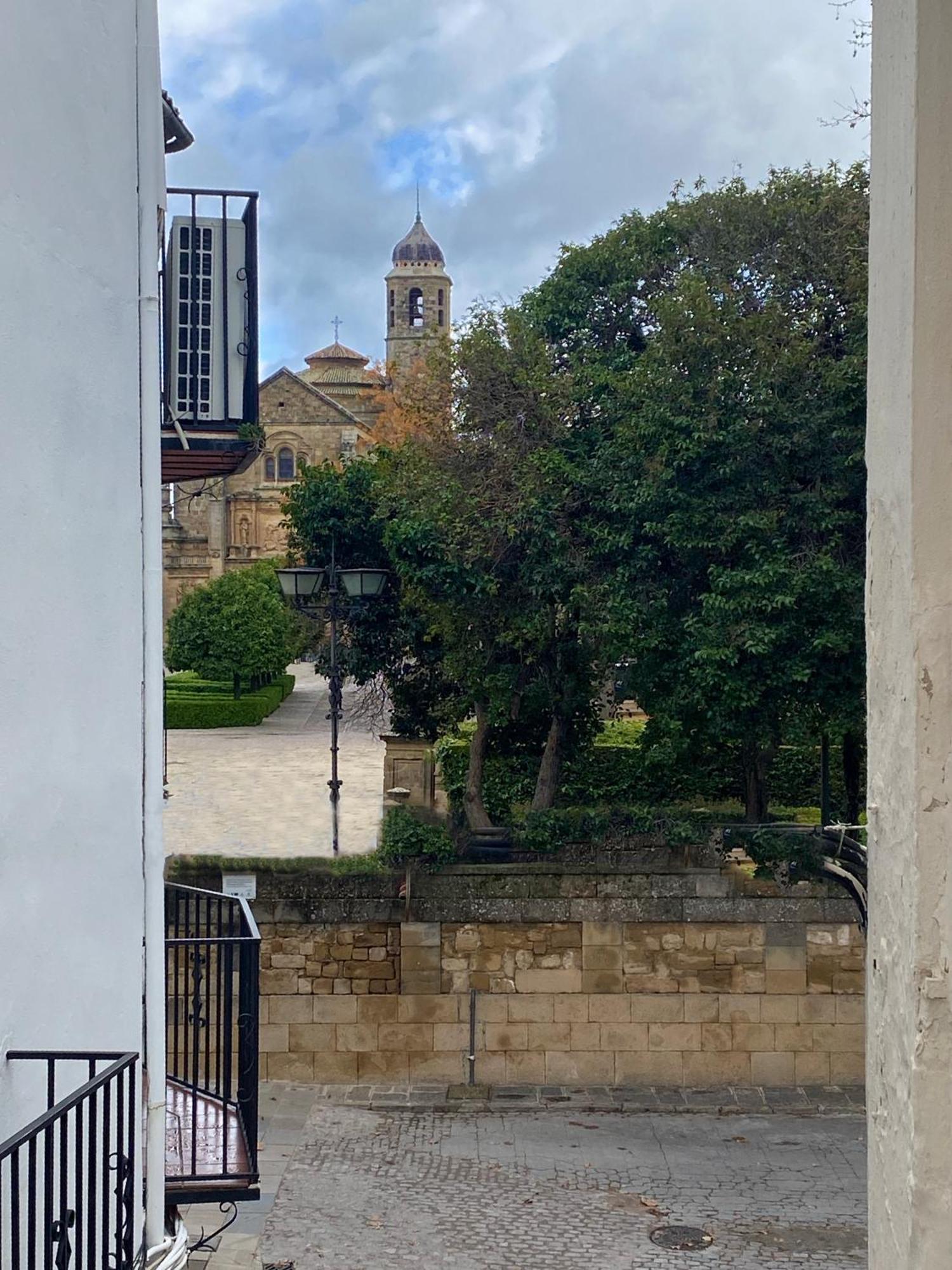 Balcones Con Encanto - Vistas Al Conjunto Monumental Patrimonio De La Humanidad Úbeda Exterior foto